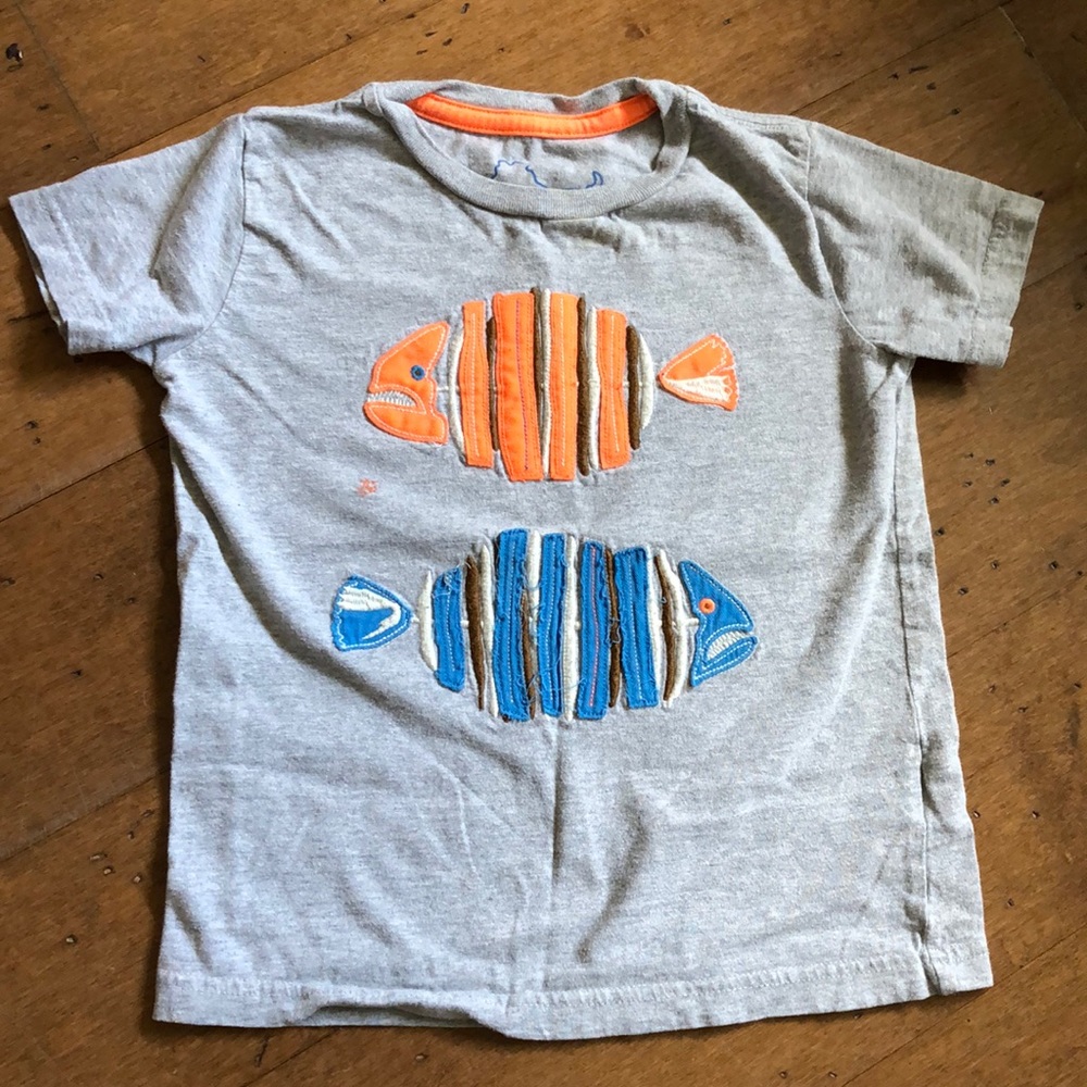 Mini Boden fish shirt 4-5yr - Picture 1 of 4